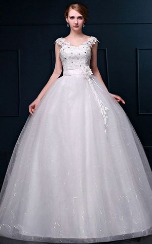 WDDH1633   Long Trails Wedding Dresses